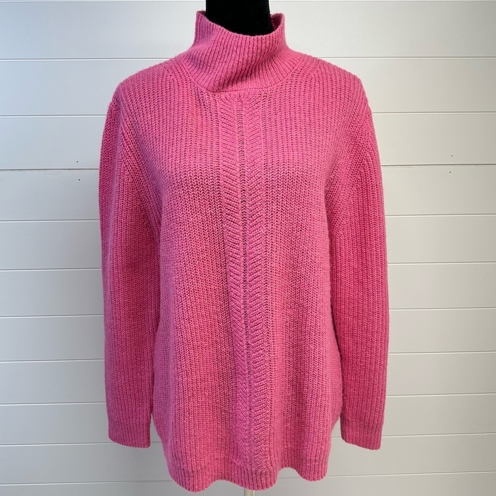 Jack + Avery Barbie pink turtleneck Oversized sweater Size Medium